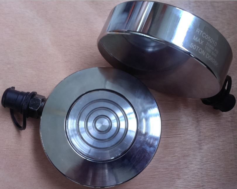 Ultra-thin ultra-high pressure single-acting cylinder jack