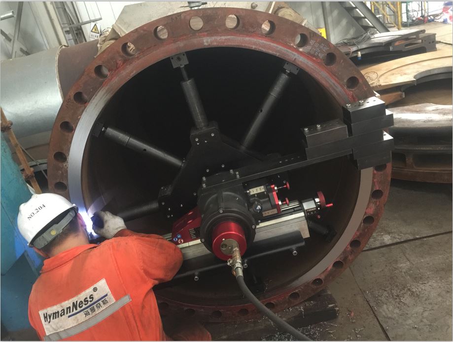 Flange end face portable mobile processing machine equipment